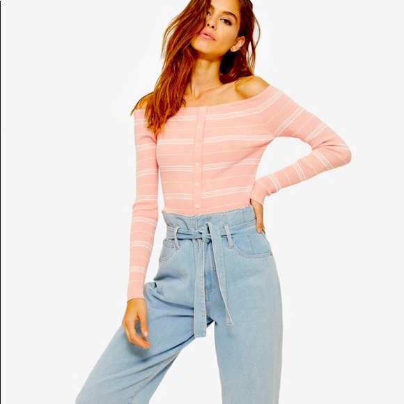 Ardene- Off the shoulder button down❤️ - Picture 3 of 3